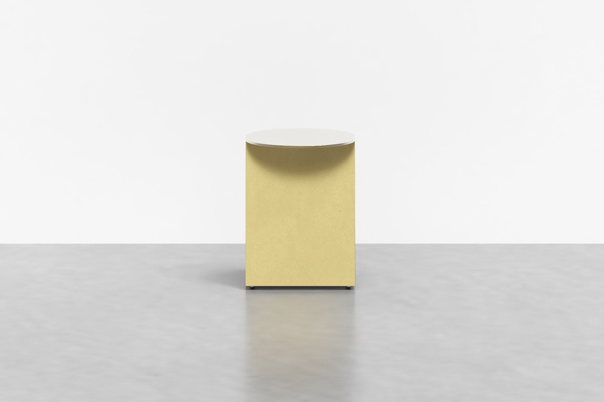 Tack End Table Round in Brass