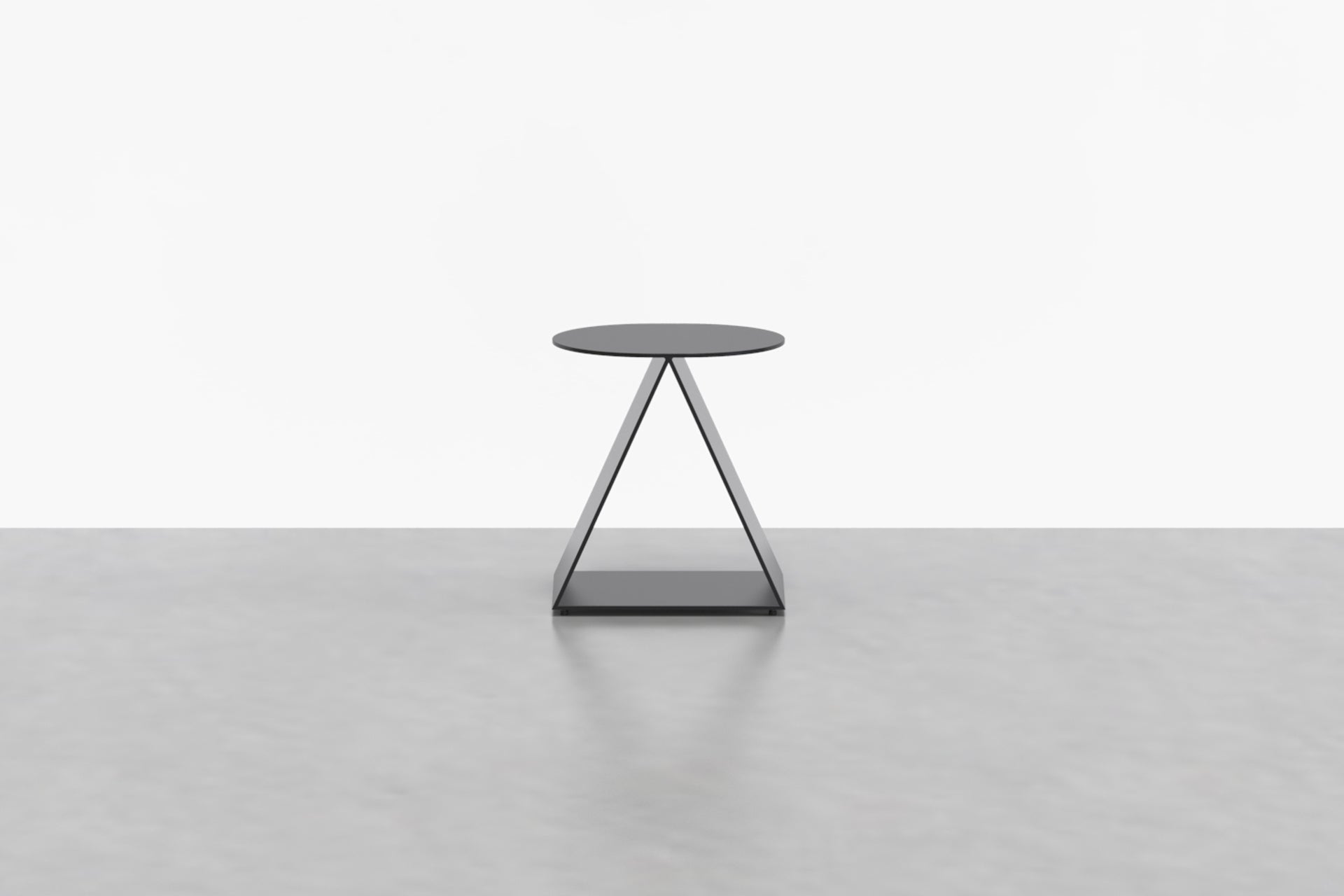 Tack End Table Round