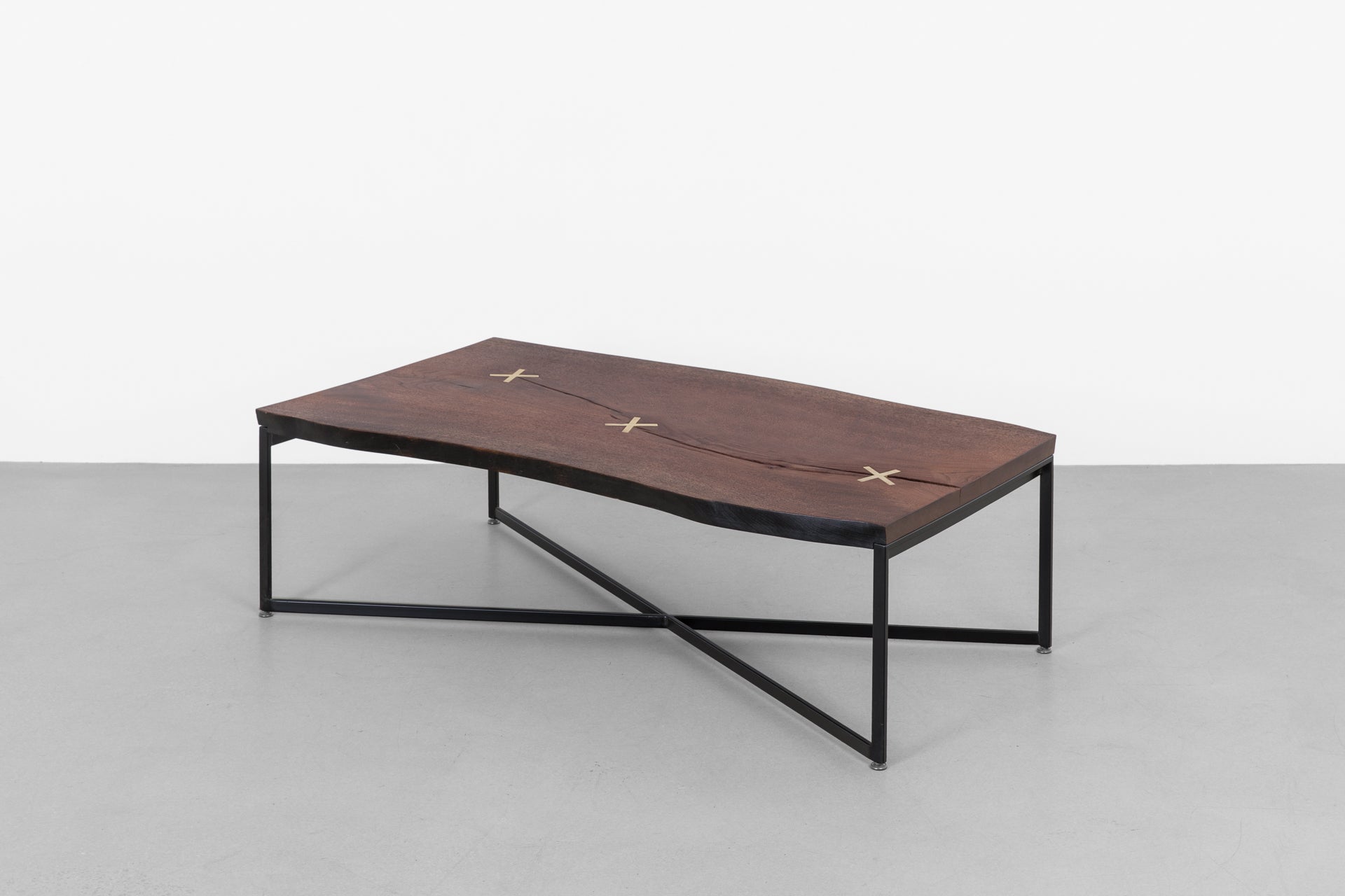 Walnut/ Matte Black